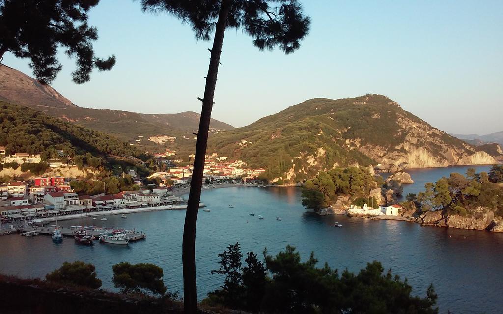 Hotel Marina'S House à Parga Extérieur photo
